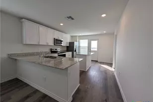 862 Bluegrass Pt, New Braunfels, TX 78130 - Photo 5