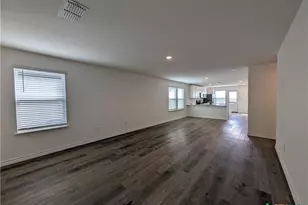 862 Bluegrass Pt, New Braunfels, TX 78130 - Photo 3