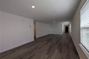 862 Bluegrass Pt, New Braunfels, TX 78130 - Photo 7