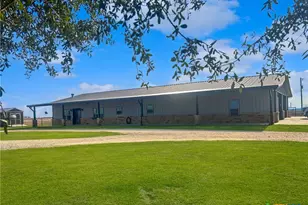 1747 Cr 139 Loop, Cameron, TX 76520 - Photo 1