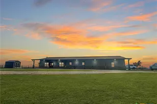 1747 Cr 139 Loop, Cameron, TX 76520 - Photo 3