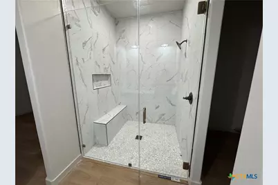 318 Warehouse Road, Victoria, TX 77905 - Photo 19