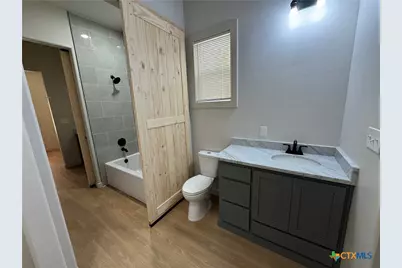 318 Warehouse Road, Victoria, TX 77905 - Photo 29