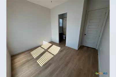 318 Warehouse Road, Victoria, TX 77905 - Photo 23