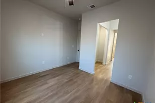 318 Warehouse Rd, Victoria, TX 77905 - Photo 33