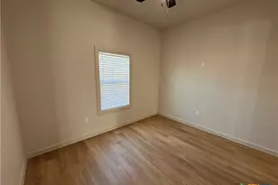 318 Warehouse Rd, Victoria, TX 77905 - Photo 31