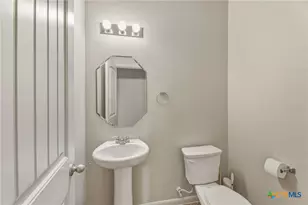 253 Flushing, New Braunfels, TX 78130 - Photo 9