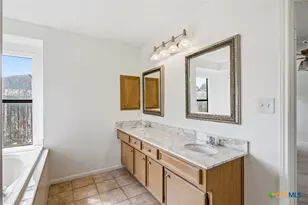 205 Lansdown St, Victoria, TX 77904 - Photo 23