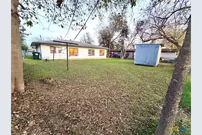 2304 Louise Street, Seguin, TX 78155 - Photo 19