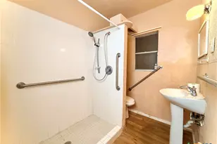 2304 Louise St, Seguin, TX 78155 - Photo 13