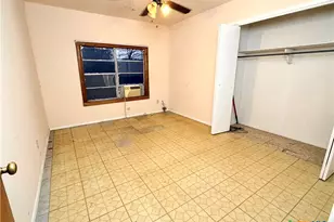 2304 Louise St, Seguin, TX 78155 - Photo 11