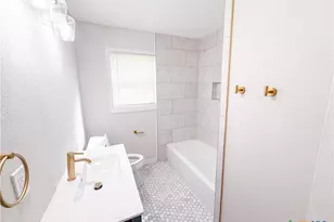 310 N 6th St, Nolanville, TX 76559 - Photo 15