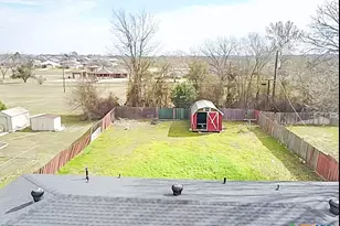 310 N 6th St, Nolanville, TX 76559 - Photo 17