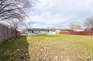 310 N 6th St, Nolanville, TX 76559 - Photo 19