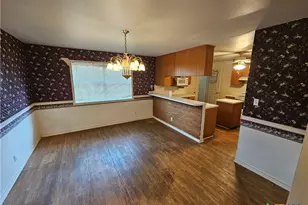 1106 Berkman Dr, Victoria, TX 77904 - Photo 11