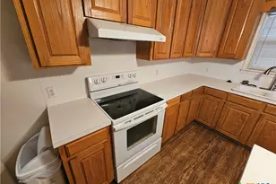 1106 Berkman Dr, Victoria, TX 77904 - Photo 17