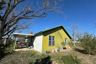 2742 W Kingsbury St, Seguin, TX 78155 - Photo 23