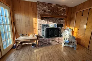 2742 W Kingsbury St, Seguin, TX 78155 - Photo 7