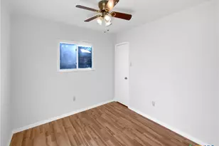 210 Robertstown Rd, Copperas Cove, TX 76522 - Photo 13