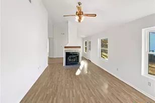 210 Robertstown Rd, Copperas Cove, TX 76522 - Photo 3