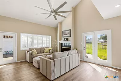 113 Charleston Drive, Victoria, TX 77904 - Photo 7