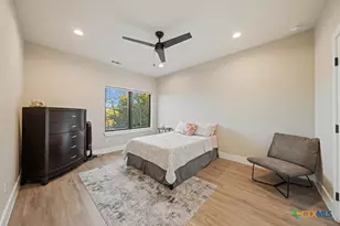 300 Bridgepoint Dr, Kingsland, TX 78639 - Photo 29