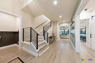 300 Bridgepoint Dr, Kingsland, TX 78639 - Photo 7