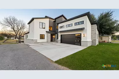 300 Bridgepoint Drive, Kingsland, TX 78639 - Photo 1