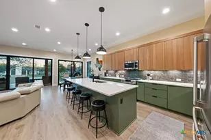 300 Bridgepoint Dr, Kingsland, TX 78639 - Photo 15