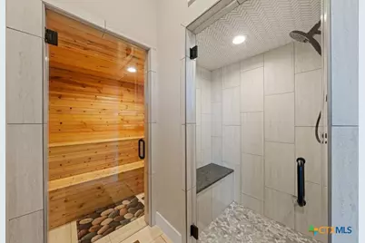 300 Bridgepoint Drive, Kingsland, TX 78639 - Photo 37