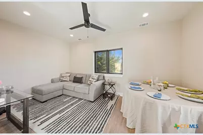 300 Bridgepoint Drive, Kingsland, TX 78639 - Photo 27