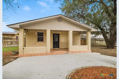 404 Glen Oaks Ln, Cuero, TX 77954 - Photo 31