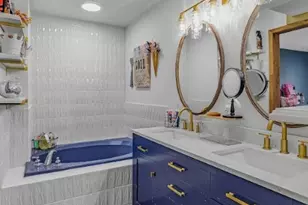 404 Glen Oaks Ln, Cuero, TX 77954 - Photo 11