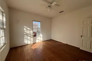 202 Shady St, Marlin, TX 76661 - Photo 11