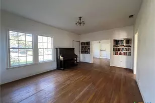 202 Shady St, Marlin, TX 76661 - Photo 3