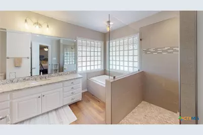 1371 Fannin Oaks Drive, Victoria, TX 77905 - Photo 19