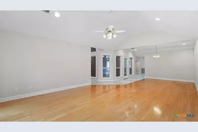 2282 Kensington Way, New Braunfels, TX 78130 - Photo 5