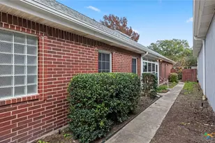 2282 Kensington Way, New Braunfels, TX 78130 - Photo 29