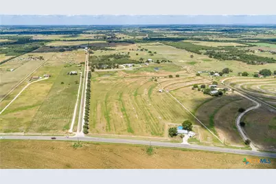 404 Annies Lane, La Vernia, TX 78121 - Photo 7