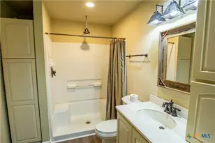 404 Annies Ln, La Vernia, TX 78121 - Photo 41