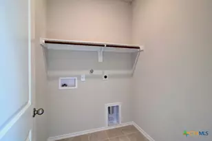 11242 Prairie Lndg, Converse, TX 78109 - Photo 9