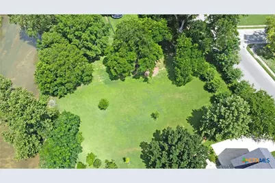 337 Fair Lane, New Braunfels, TX 78130 - Photo 9