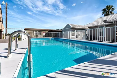 612 W Jackson Avenue, Port O'Connor, TX 77982 - Photo 37