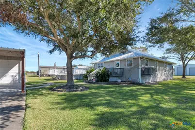 612 W Jackson Avenue, Port O'Connor, TX 77982 - Photo 29
