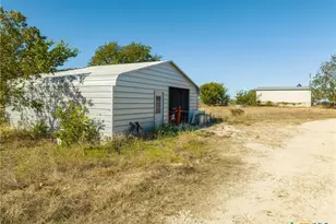 714 Co Rd 415, Evant, TX 76525 - Photo 31