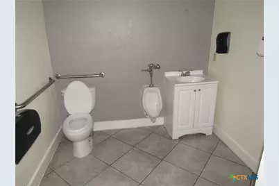 116 E Veterans Memorial Boulevard #F, Harker Heights, TX 76548 - Photo 17