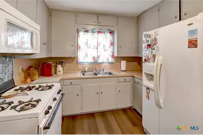 3403 E Rio Grande Street, Victoria, TX 77901 - Photo 15