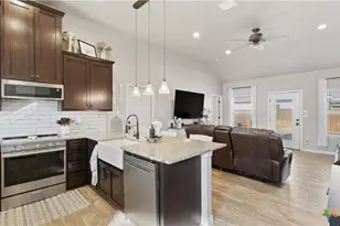 230 Navarro Xing, Seguin, TX 78155 - Photo 1