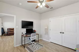 230 Navarro Xing, Seguin, TX 78155 - Photo 15