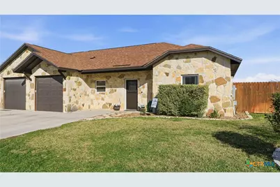 230 Navarro Crossing #6B, Seguin, TX 78155 - Photo 3